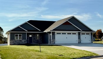 3811 Cooper Ct, Green Bay, WI 54313-2406