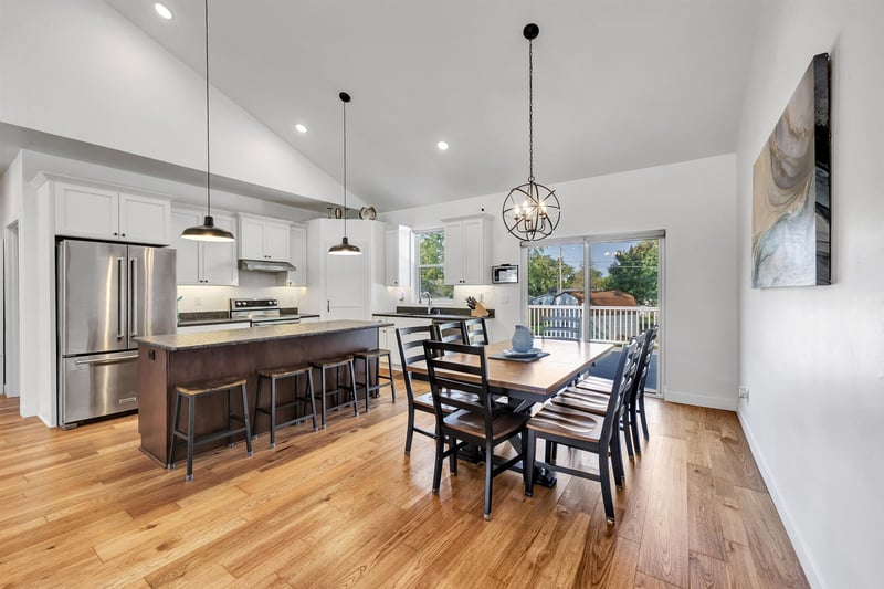 318 Webster Ave, De Pere, WI 54115-3438