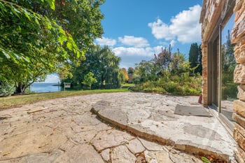 85 Lake Rest Ave, Oshkosh, WI 54902