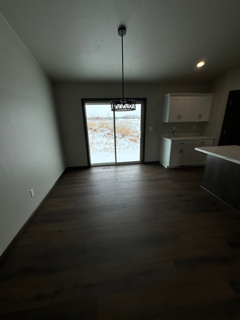 1235 Putnam Dr, Pulaski, WI 54162