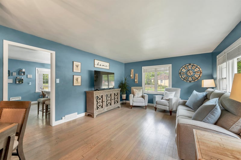 1202 Ridgeway Blvd, De Pere, WI 54115