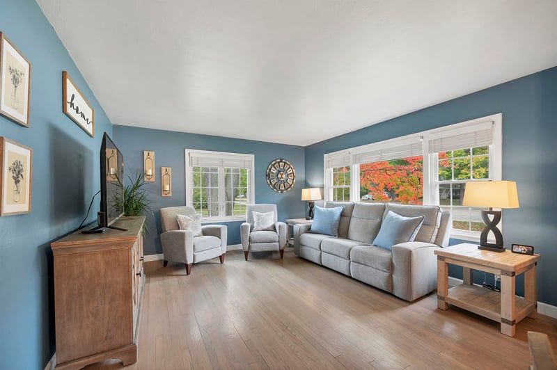 1202 Ridgeway Blvd, De Pere, WI 54115