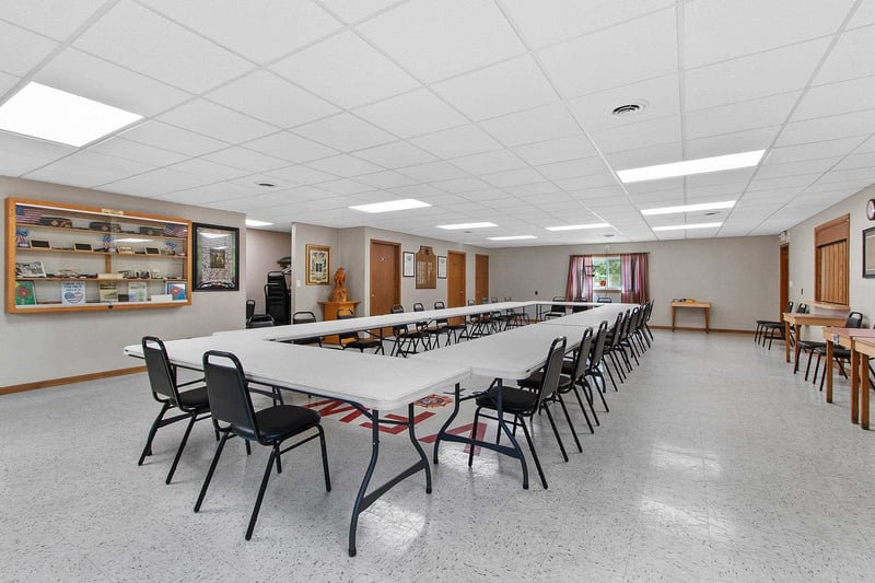 202 Lieg Ave, Shawano, WI 54166