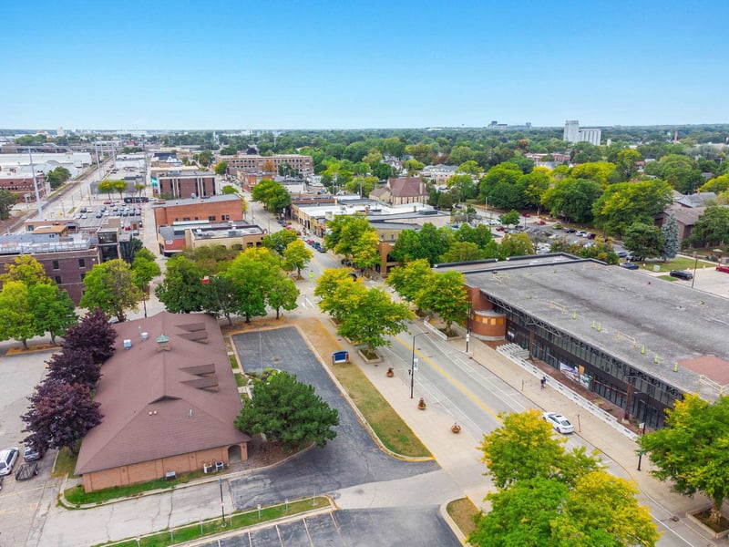 200 Broadway , Green Bay, WI 54303