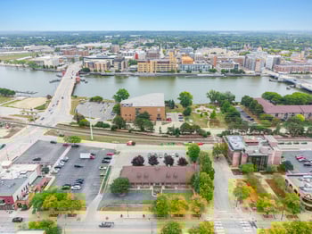 200 Broadway , Green Bay, WI 54303