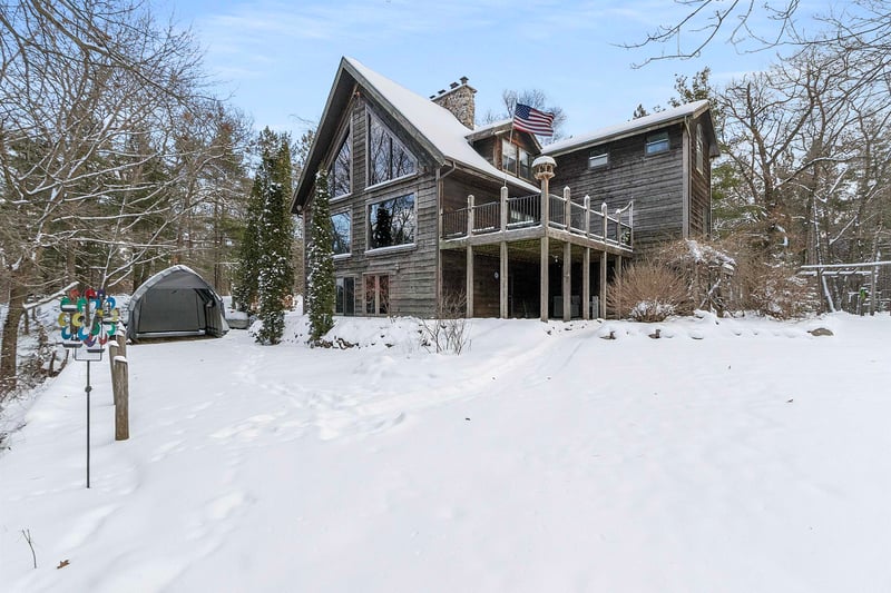 4901 Spirea Rd, Oconto, WI 54153