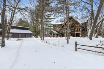 4901 Spirea Rd, Oconto, WI 54153