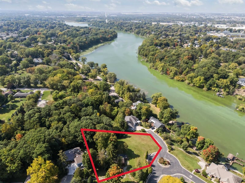 10 Embrey Ct, Appleton, WI 54915