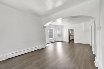 817 Cora St, Green Bay, WI 54303