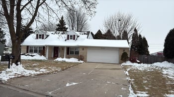 2045 Kassner Dr, Green Bay, WI 54304-4417