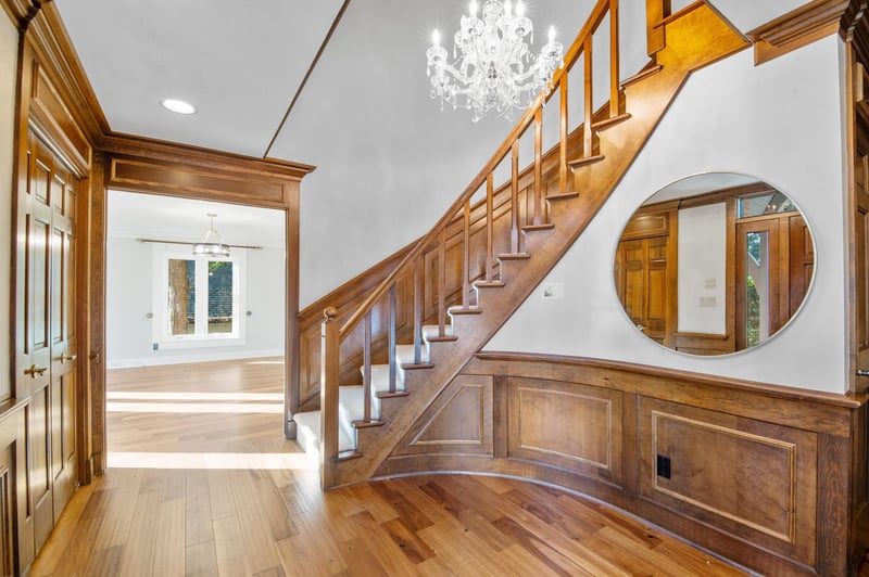 2060 Wintergreen Ct, Green Bay, WI 54304