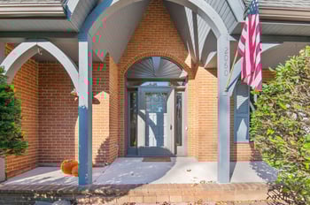 2060 Wintergreen Ct, Green Bay, WI 54304