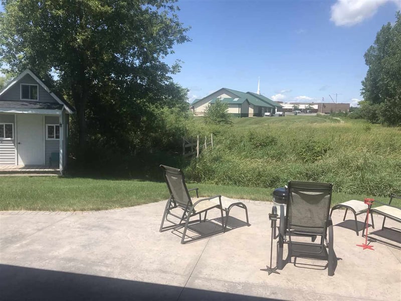 1107 Twin Harbor Dr, Winneconne, WI 54986