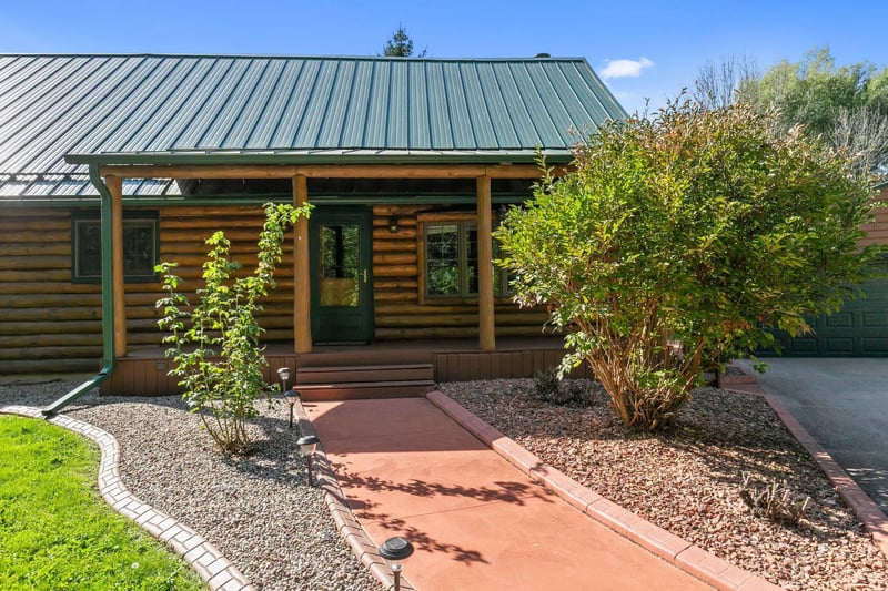 N3873 Anita Wieckert Rd, Appleton, WI 54913