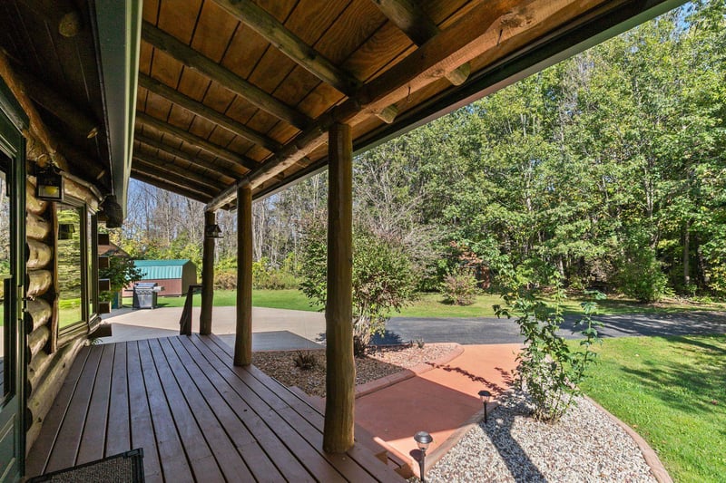 N3873 Anita Wieckert Rd, Appleton, WI 54913