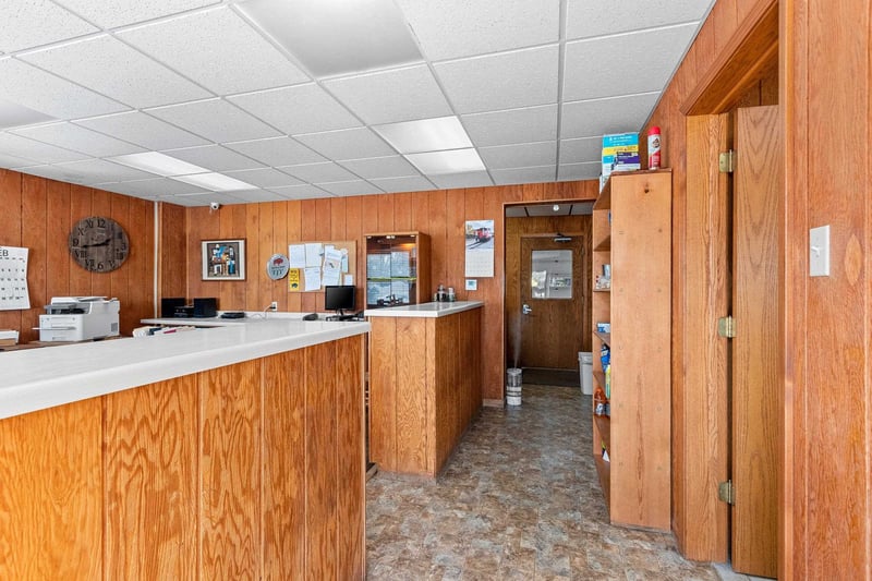537 Caldwell Ave, Oconto Falls, WI 54141