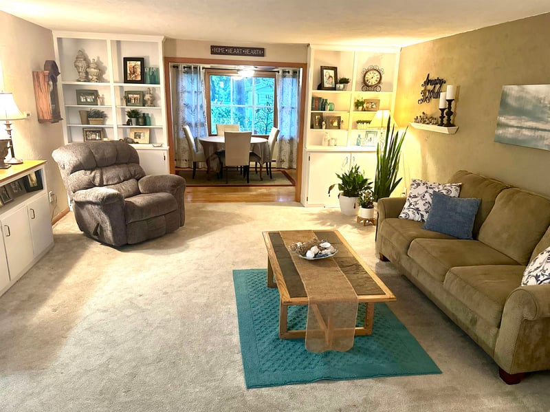 118 Greenfield Dr, Little Chute, WI 54140-1133