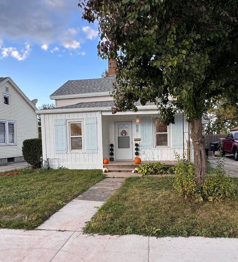 438 5th Ave, Oshkosh, WI 54902
