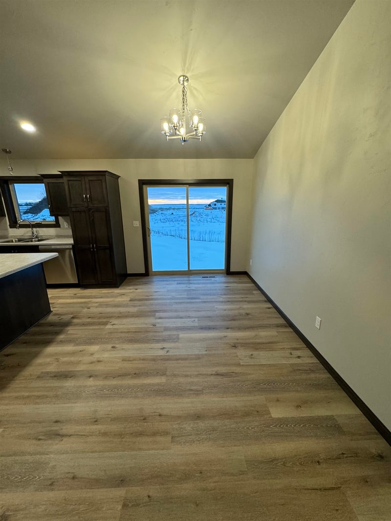1657 Frontier Rd, Luxemburg, WI 54217