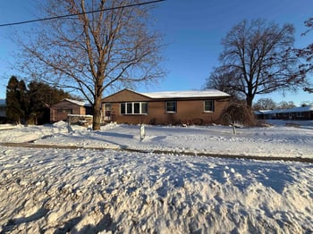 1413 Gross Ave, Green Bay, WI 54304-3305