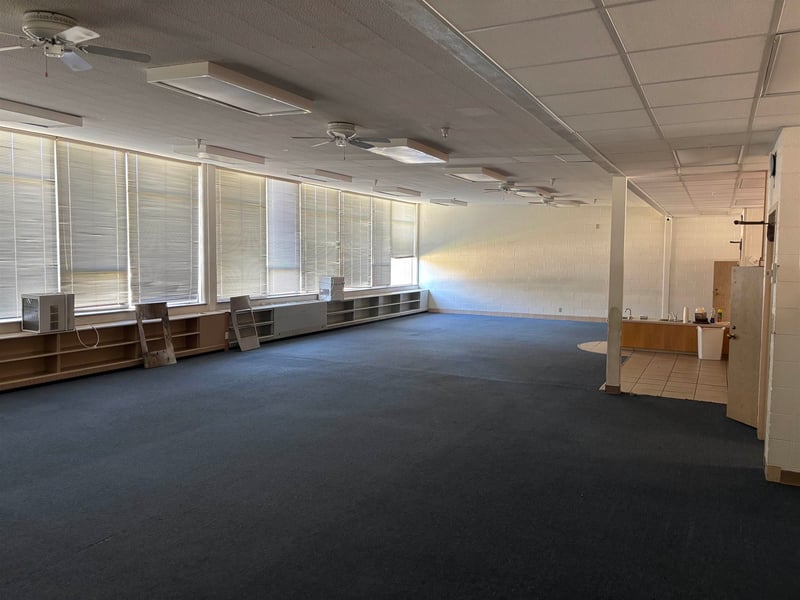 670 Main Ave, De Pere, WI 54115