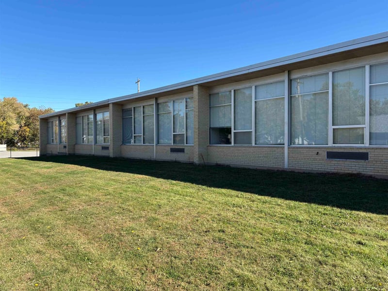 670 Main Ave, De Pere, WI 54115