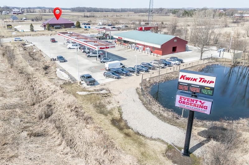 8540 Bison Rd, Larsen, WI 54947-9583