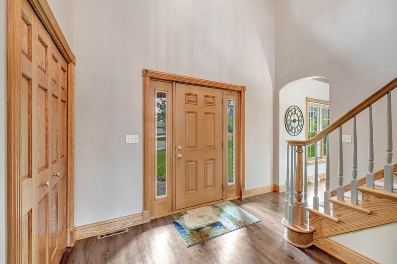 1940 Renaissance Ct, Green Bay, WI 54313-4347