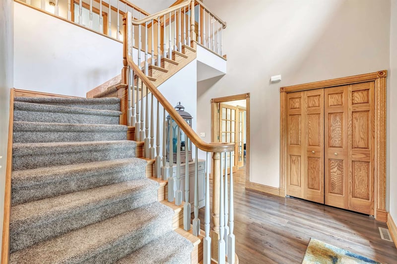 1940 Renaissance Ct, Green Bay, WI 54313-4347