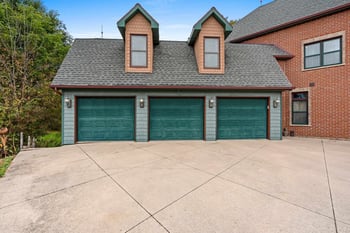 2133 Palmer Ct, Green Bay, WI 54311-4408