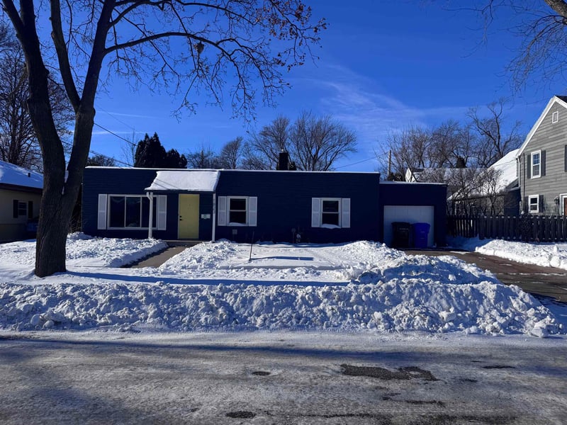 1823 Union St, Appleton, WI 54911-2902