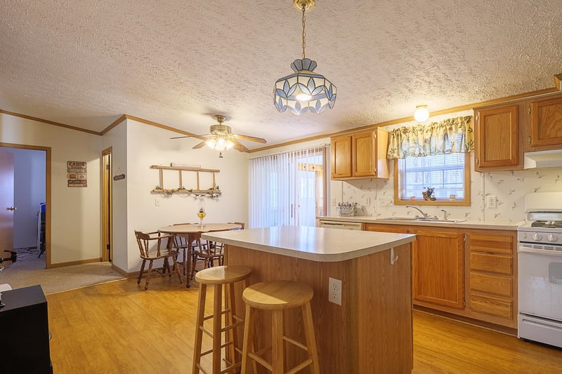 16975 Rolling Hills Ln, Lakewood, WI 54138