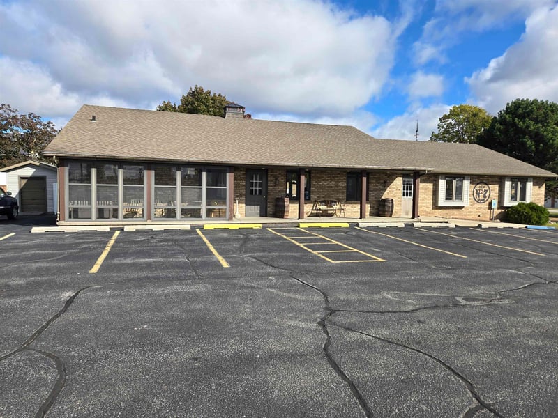 121 10th St, De Pere, WI 54115-1443