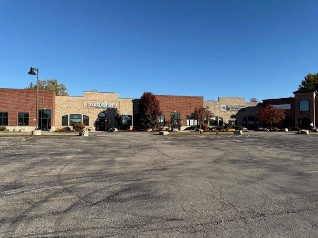 1700 Sand Acres Dr #SUITE 4, De Pere, WI 54115