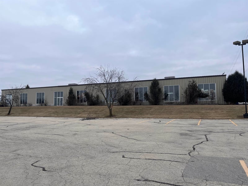 2728 Manitowoc Rd, Green Bay, WI 54311-6630