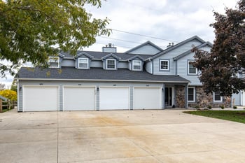 427 Captains Ct #F, Winneconne, WI 54986
