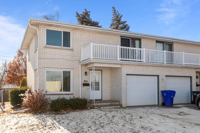 701 Longview Dr, Appleton, WI 54911