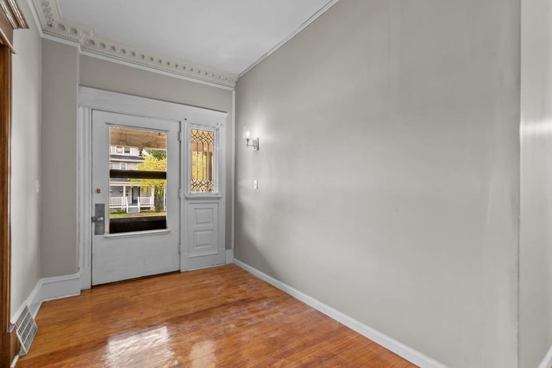 691 Franklin St, Oshkosh, WI 54901-4340