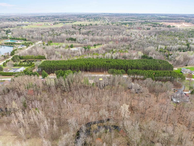 3062 Hawk Ridge Trl, Suamico, WI 54313-8378