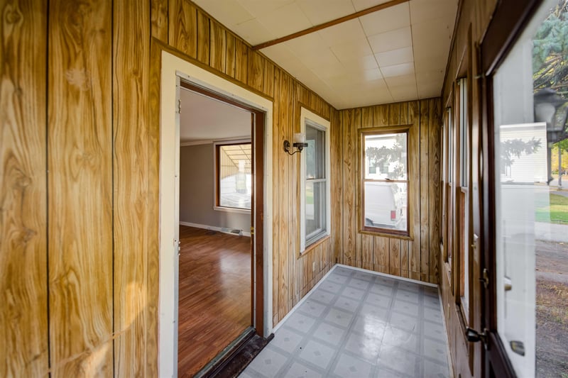 609 4th Ave, Oshkosh, WI 54902