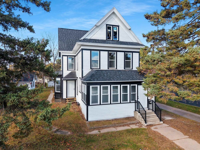 331 Main St, Shawano, WI 54166