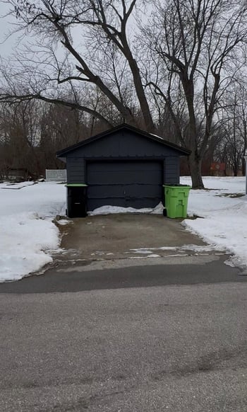 2927 Sunset Point Ln, Oshkosh, WI 54904-1008