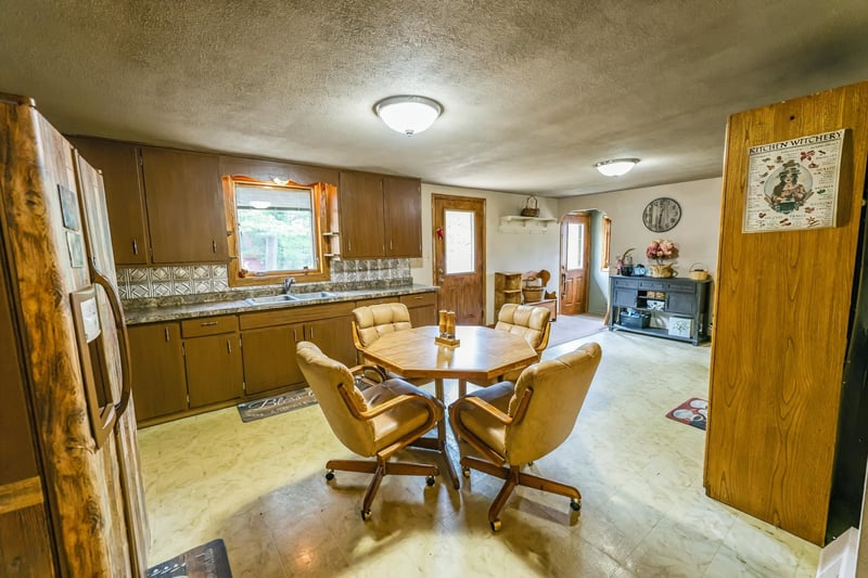 10325 Peshtigo Brook Rd, Suring, WI 54174