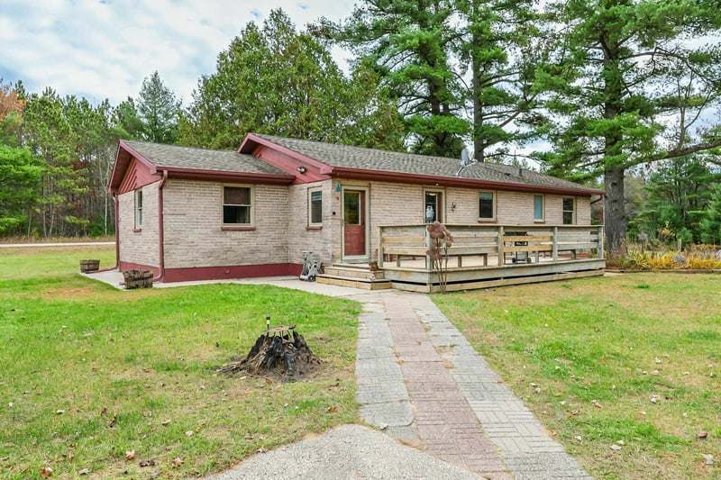 10325 Peshtigo Brook Rd, Suring, WI 54174