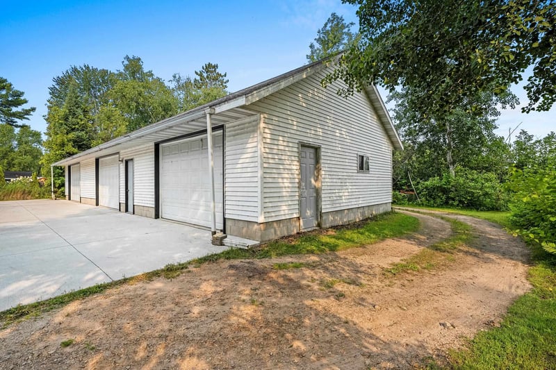 N6321 Cattau Beach Dr, Shawano, WI 54166