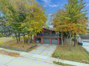 2470 Deckner Ave, Green Bay, WI 54302