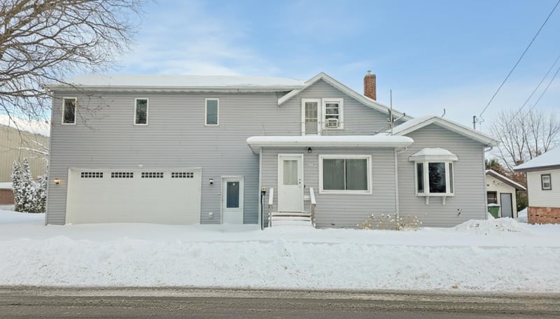 124 Custer St, Brillion, WI 54110
