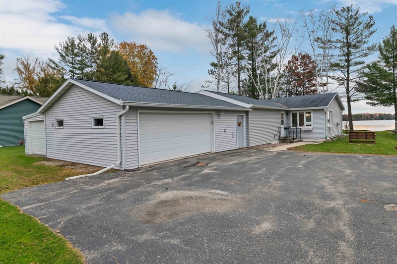 9407 Koby Ln, Pound, WI 54161