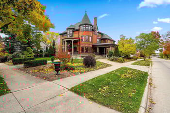 902 Madison St, Green Bay, WI 54301-3613