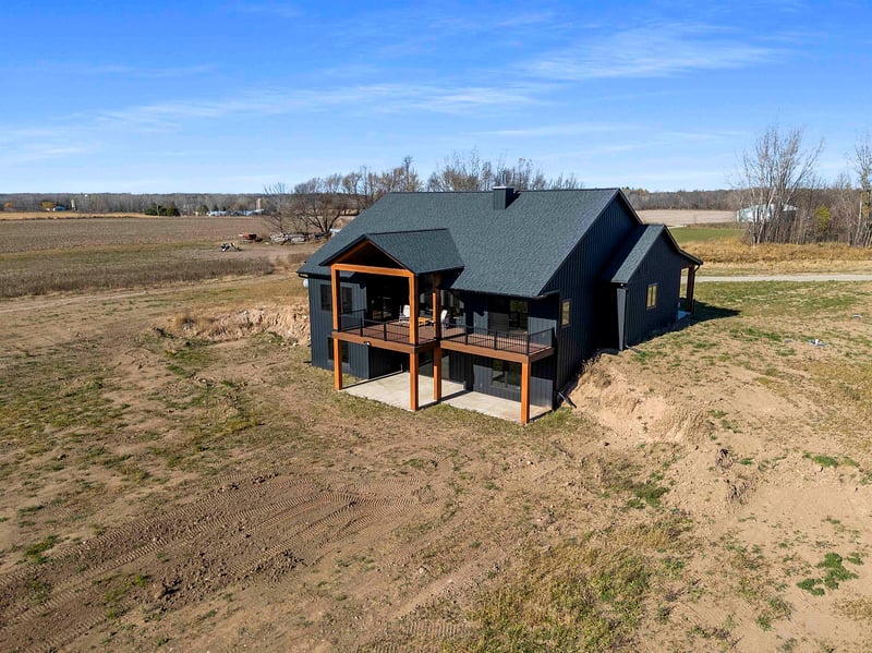 3701 Delcore Rd, Oconto, WI 54153